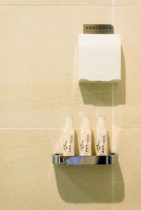 Lavande Hotel (Guangzhou Chimelong Shiqiao Metro Station Yifa Pedestrian Street)